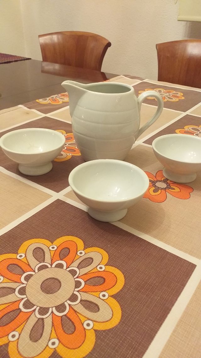 JARRA Y 3 TAZAS DE RIBEIRO