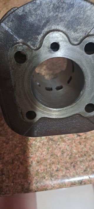 Cilindro  hierro  49cc. 6 transfer