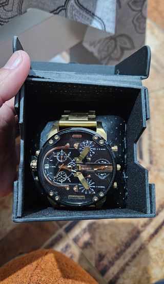 Reloj diesel mr daddy 2.0 dorado