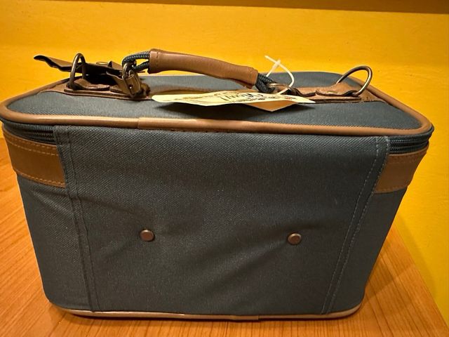 Beauty Case con tracolla nuovo