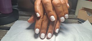 Manicura  y pedicura  a Domicilio 