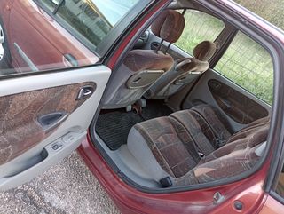 Renault Scenic 1.9 DTI