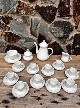 JUEGO CAFE PORCELANA ANTIGUA. BLANCO