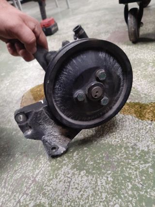 Bomba direccion bmw 730d 2005