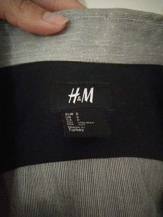 Camisa gris de H&M