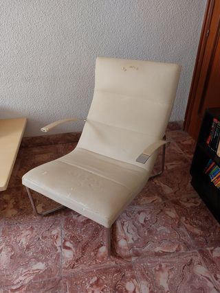 Butaca/sillón polipiel y acero blanca
