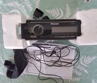 SE VENDE RADIO PARA AUTOMÓVIL 