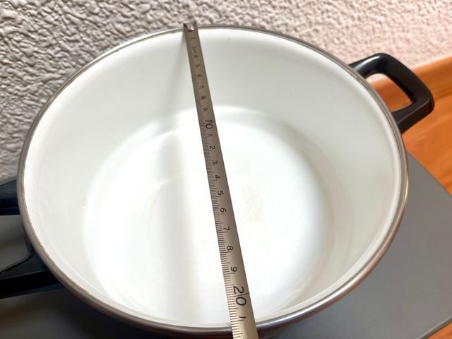 Olla esmaltada vintage