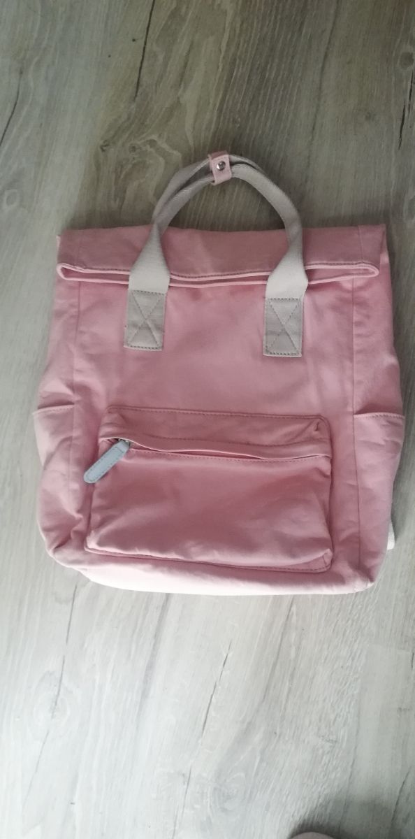 mochila rosa