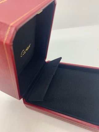 CAJA MEDIANA PENDIENTES CARTIER MODELO CRCO000475