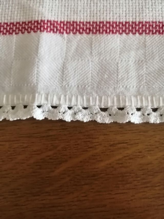 Strofinaccio nuovo ricamato a mano