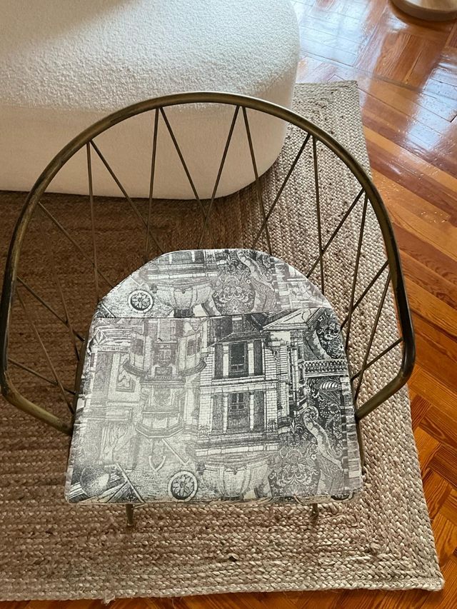 Sillas. Conjunto de 4