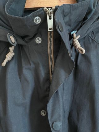 Chaqueta lluvia COS