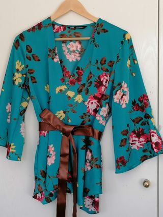 🌸 Zara Blusa de flores 