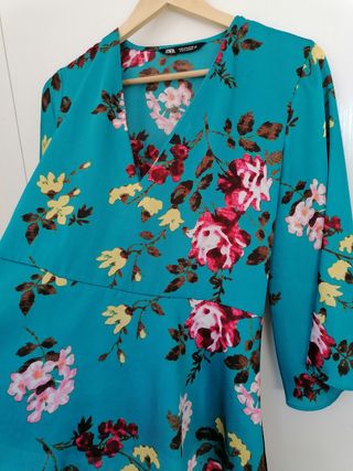 🌸 Zara Blusa de flores 