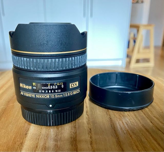 Objetivo Nikkor 10.5 f/2.8G ED