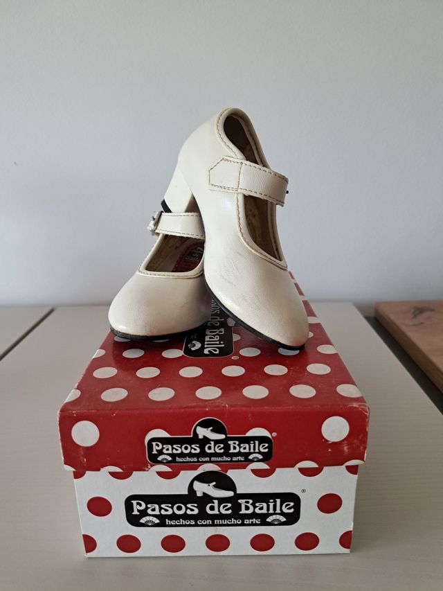 Tacon de gitana niña