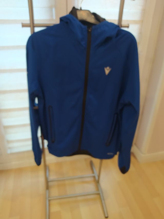 Chaqueta running macron