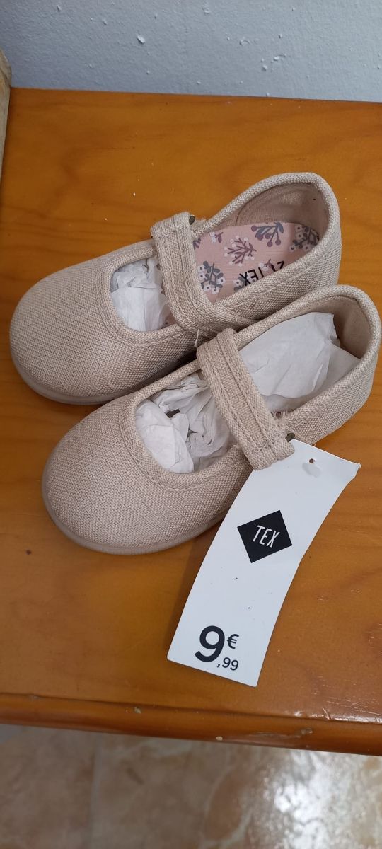 Zapatos de niña