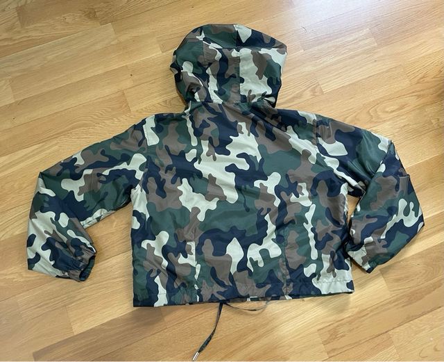 Chaqueta estamoado militar