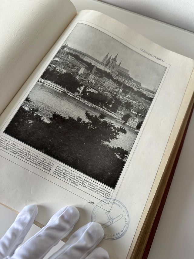 Libros antiguos geografia universal. Año 1928-29