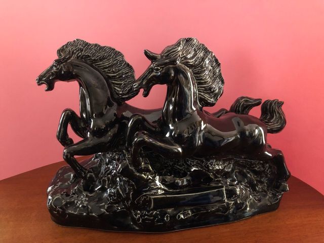 Cinese scultura cavalli