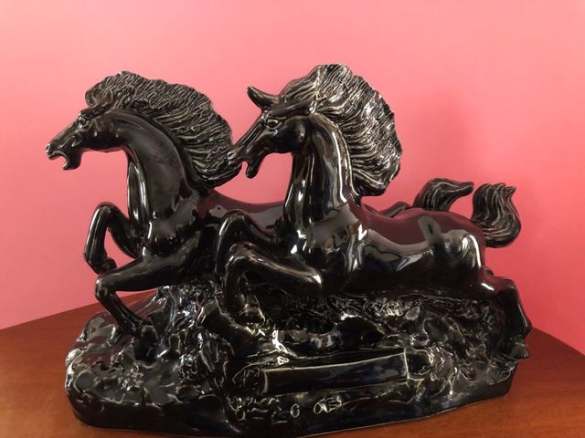 Cinese scultura cavalli