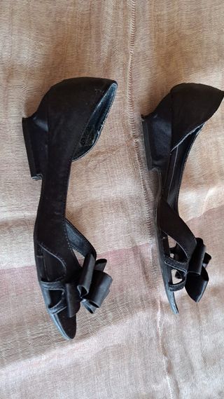 Zapatos fiesta planos raso negros