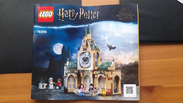 Caja e instrucciones Lego Hogwarts 76398