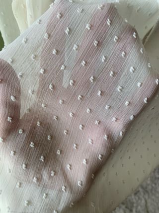 Blusa blanca topitos, Stradivarius, Talla M