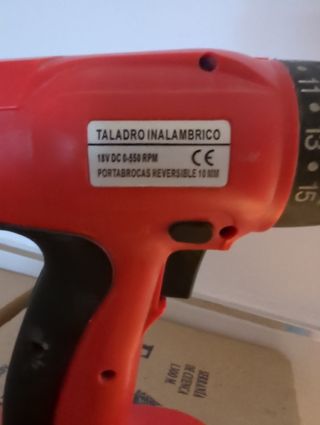 Taladro inalámbrico *LEER*