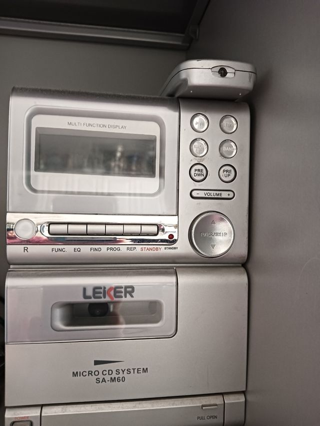 Minicadena con mando