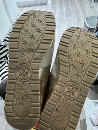 Bambas Guess