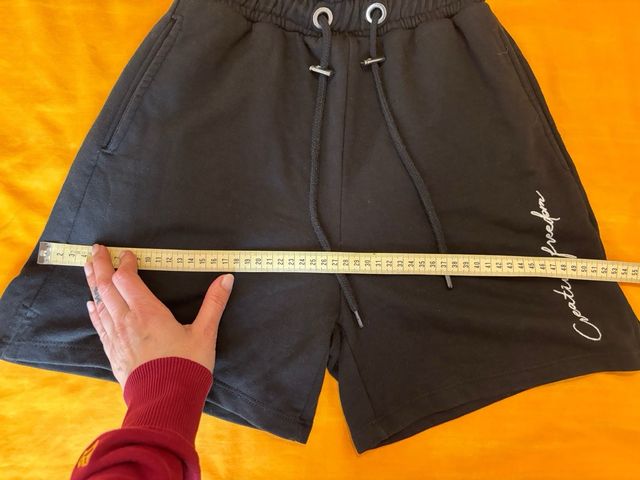 Pantalon corto chandal