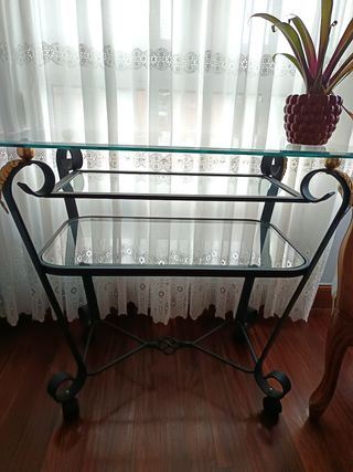 Mesa auxiliar de cristal
