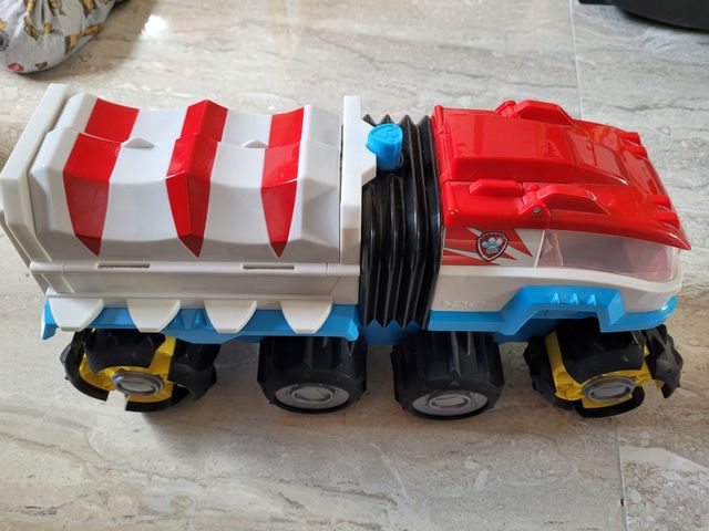 Camión Patrulla Canina