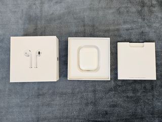 Apple AirPods seminuevos