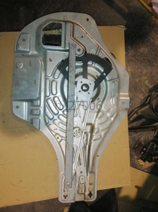 Elevalunas delantero derecho Hyundai Tucso h_27006