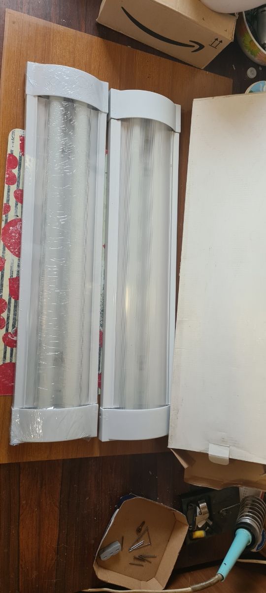 Plafoniere slim neon