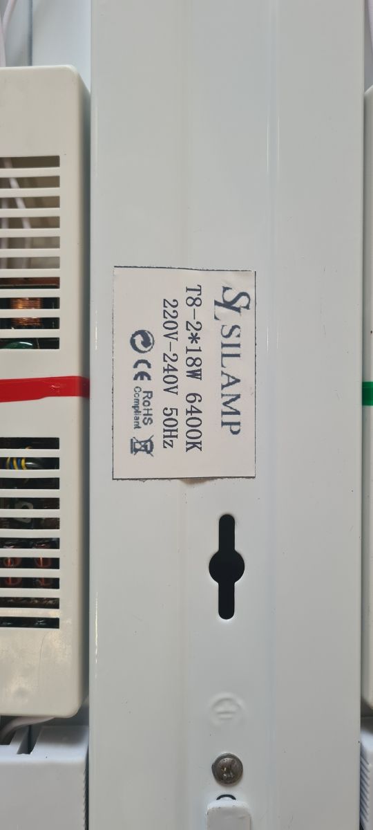 Plafoniere slim neon