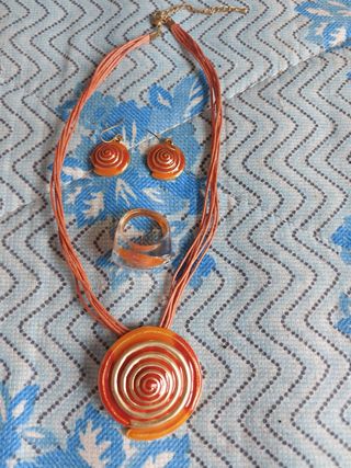 Conjunto colgante y pendientes