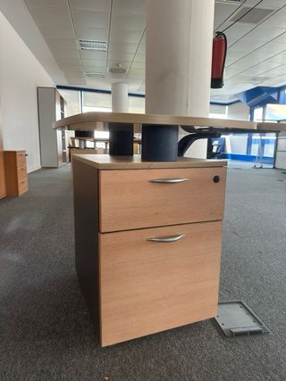 Mesa escritorio oficina con cajonera