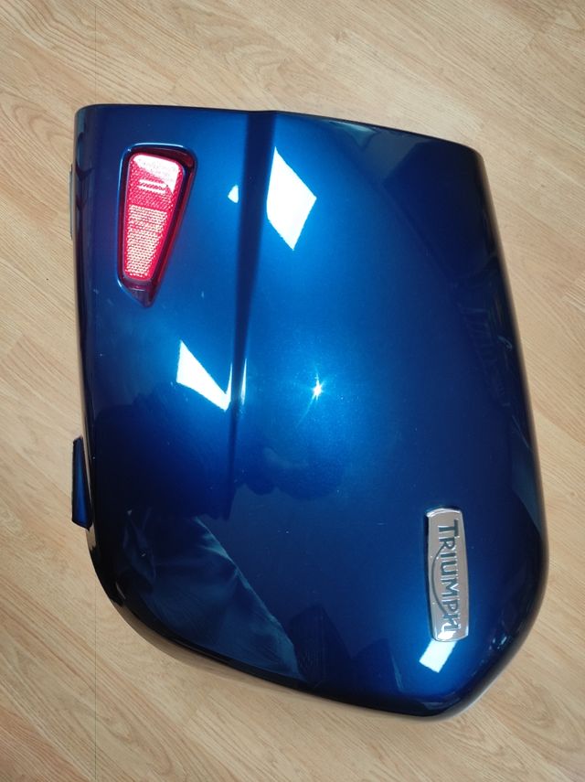 Tapa lateral Triumph Trophy 1200SE