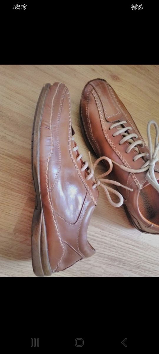 Zapatos piel auténtica.