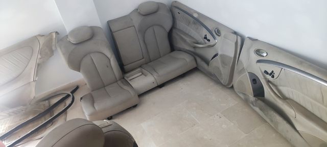 Tapicería interior piel/cuero CLK w209 beige.