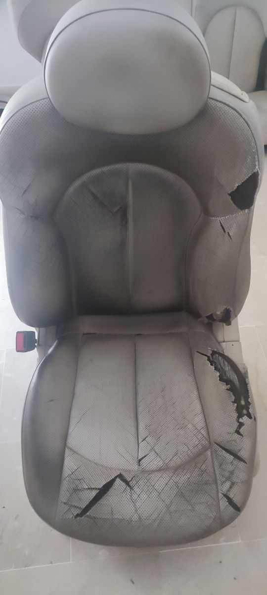 Tapicería interior piel/cuero CLK w209 beige.