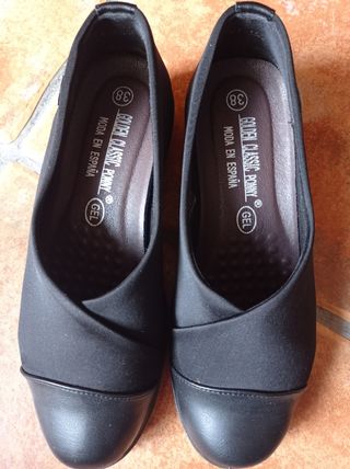 Zapatos negros de neopreno y piel