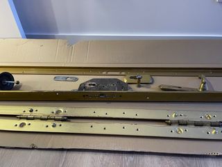 Ceradura ezcurra de puerta de entrada