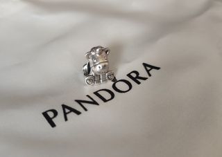 Charm Pandora