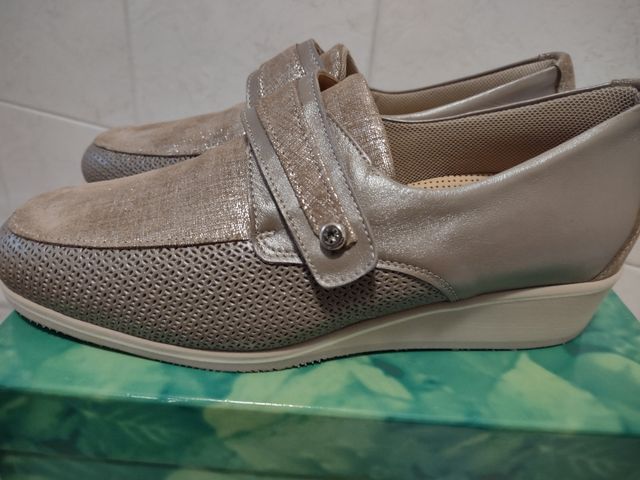 Scarpe donna beige n. 41